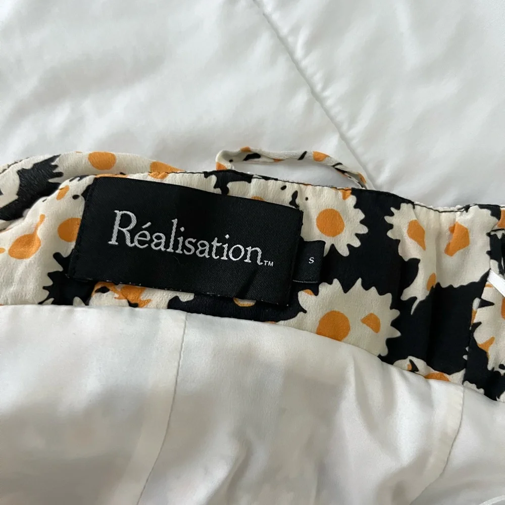 Realisation Par Floral Mini Dress - Black and Yellow - Picture 3 of 5